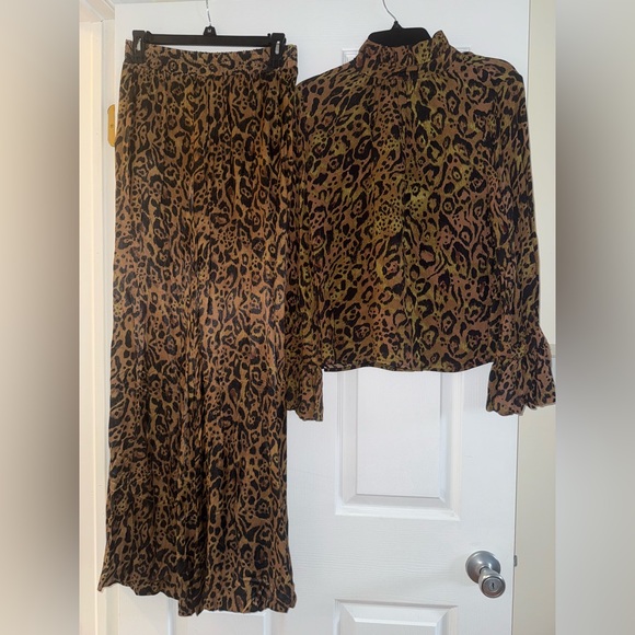H&M Pants - H&M Leopard Print Blouse and Pant Set